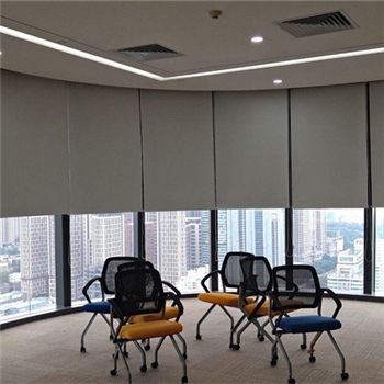 客廳裝修，你會(huì)選擇使用推拉門(mén)嗎？